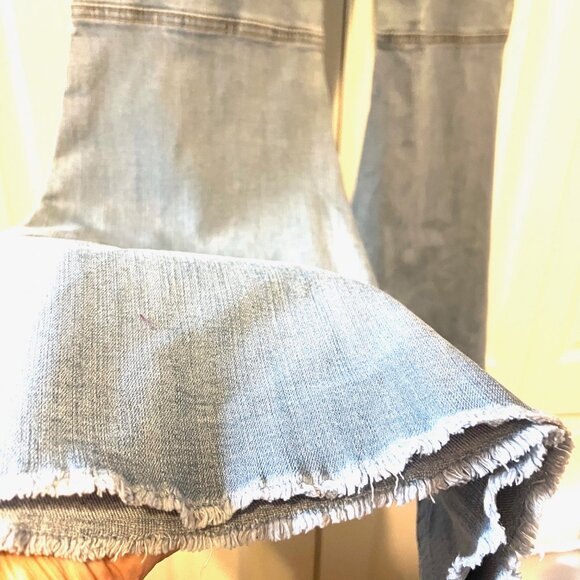 Forever 21-NWT-Traffic Jeans Wear-Sz 13.-Stretch Denim Long Bell Bottom-Distress - Picture 9 of 14